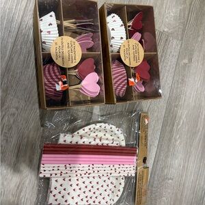 Old Navy Heart Cupcake Set with Pink and Red Accents